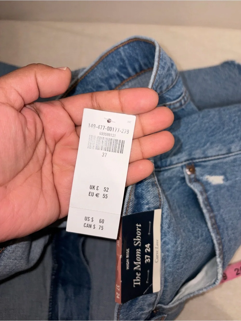 Abercrombie & Fitch size see